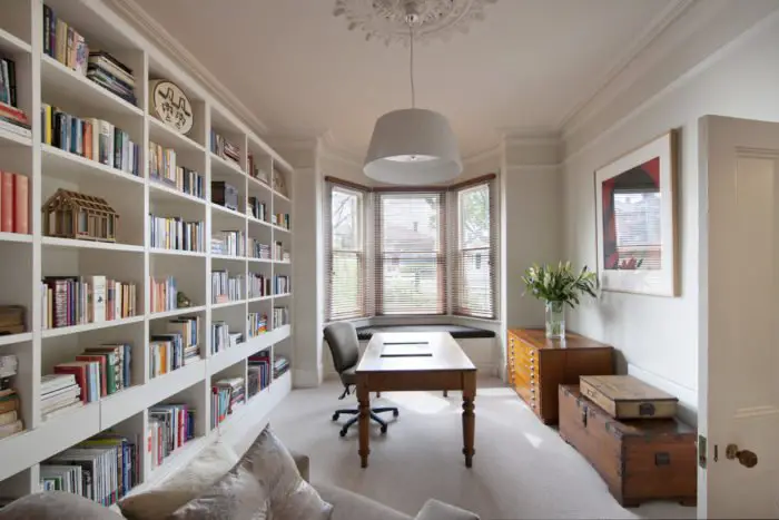 A library or study fits nicely into a home's closet (freshhome.com)