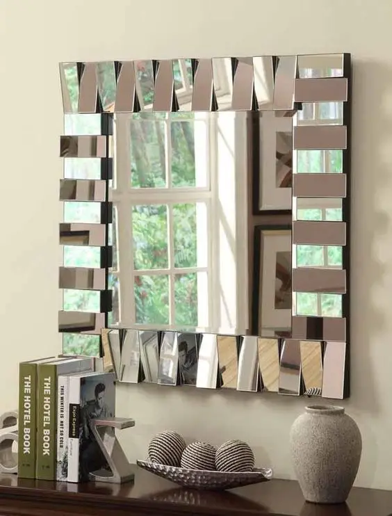 Glamorous wall mirror 