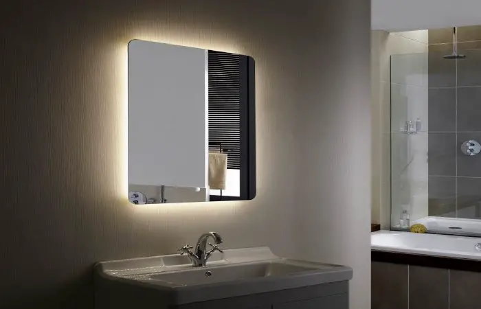 Creative ways to update your bathroom lighting