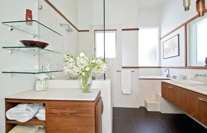 Design tips to give your bathroom a new luxurious look