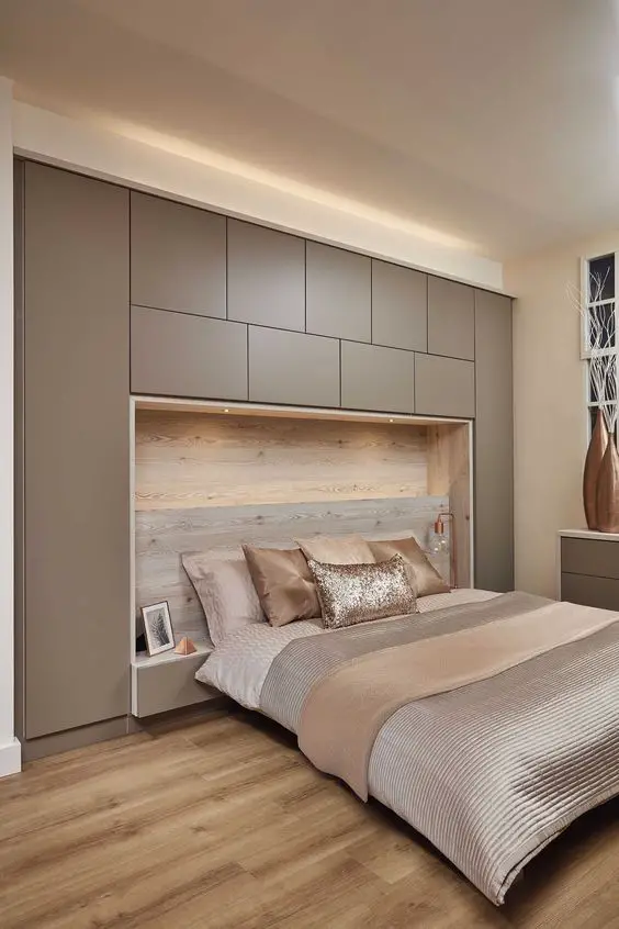 Storage room for luxurious wall bedroom idea