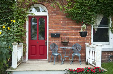 A Beautiful Entrance Provide Extra Benefit In The Pricing Of Your House