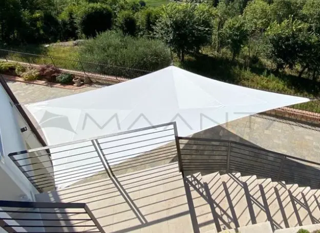 Why invest in a shade sail? discover the many benefits!